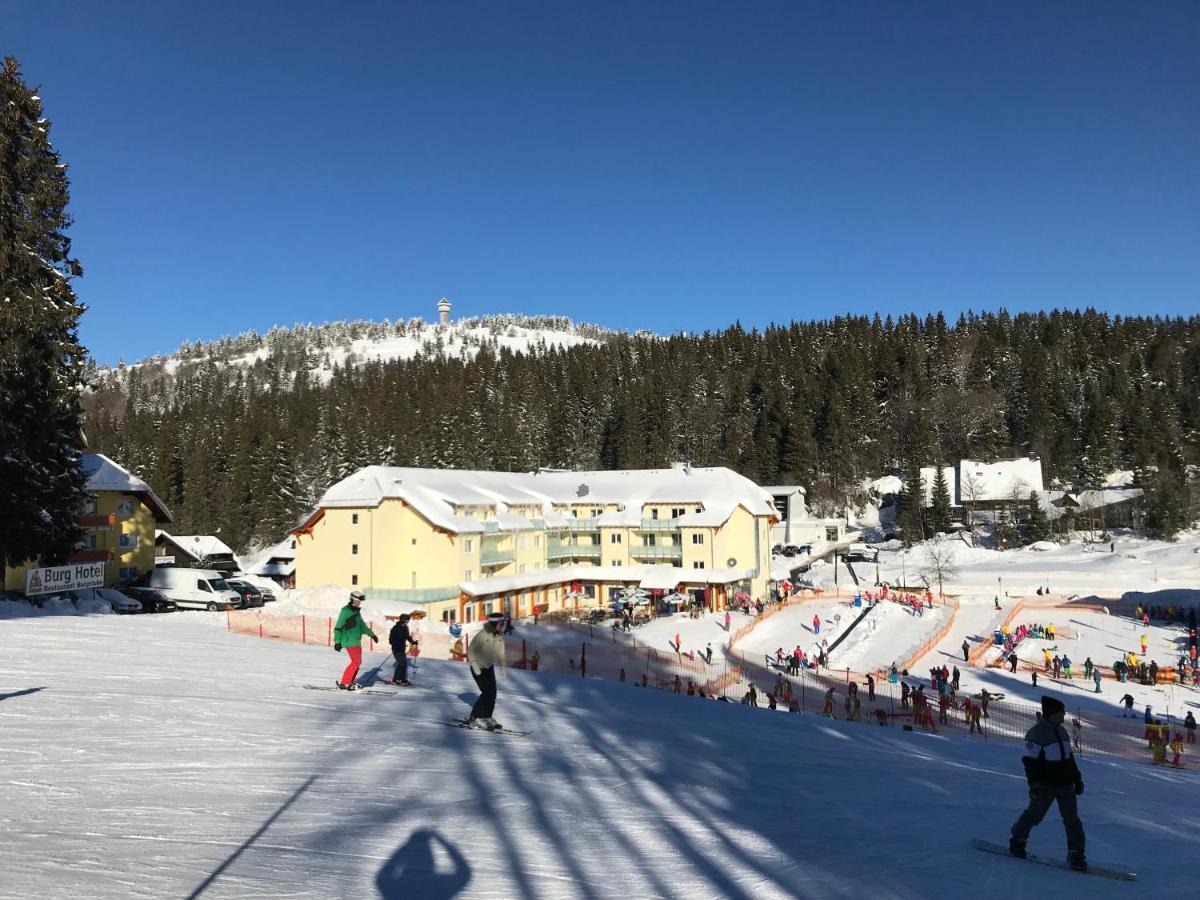 Ferienwohnung Feldberg Mit Whirlpool Direkt An Der Skipiste エクステリア 写真